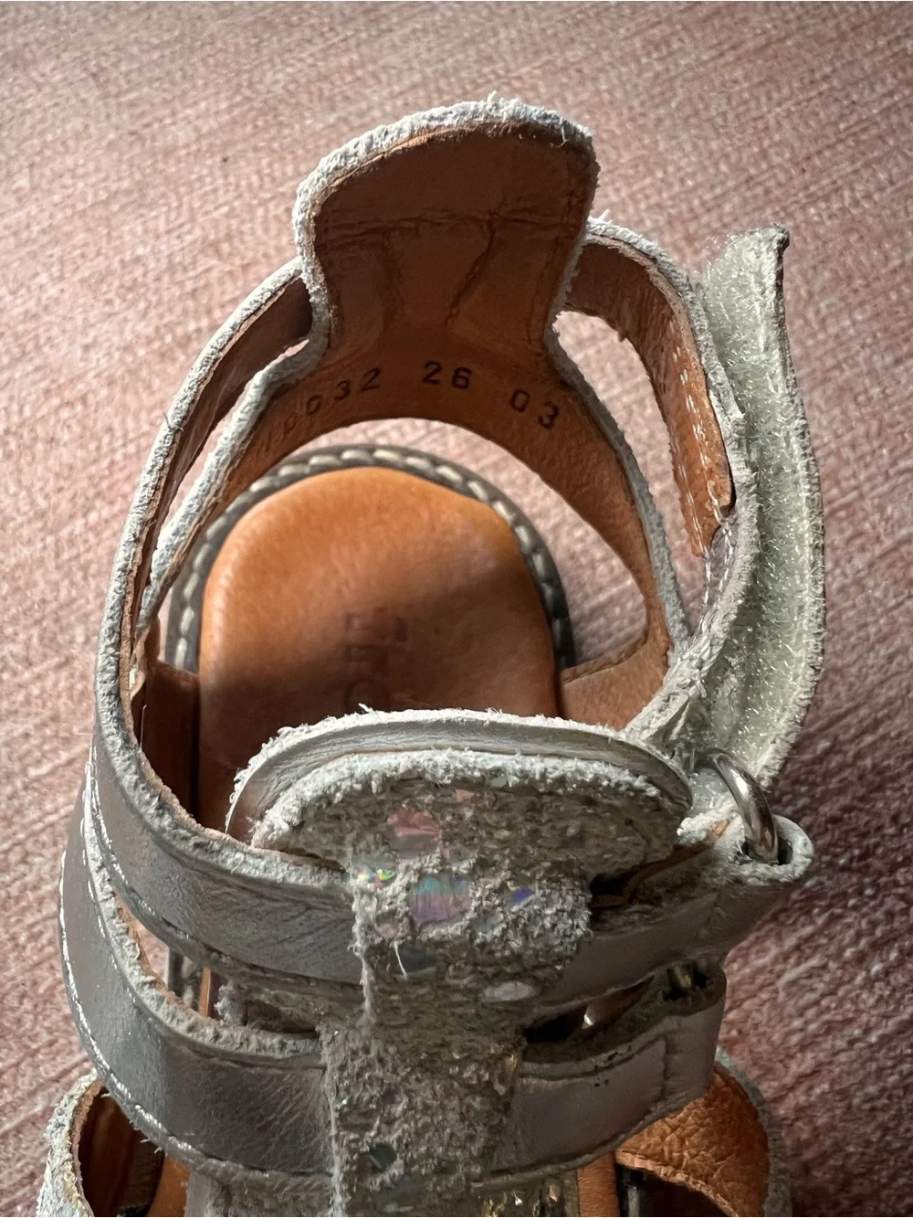 Froddo Leather Silver Holographic Strappy Sandals Size 26 US Kids 9 Pretty